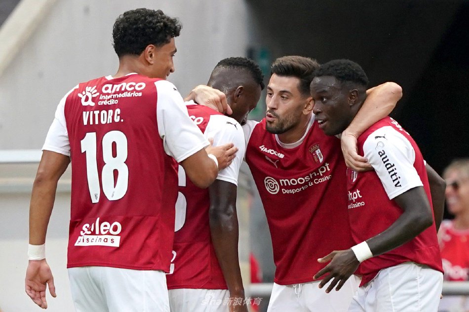 不仅在进攻 不仅在进攻