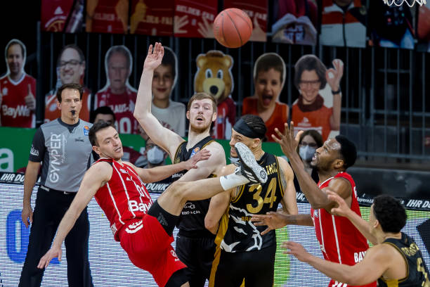 度上折射出 度上折射出