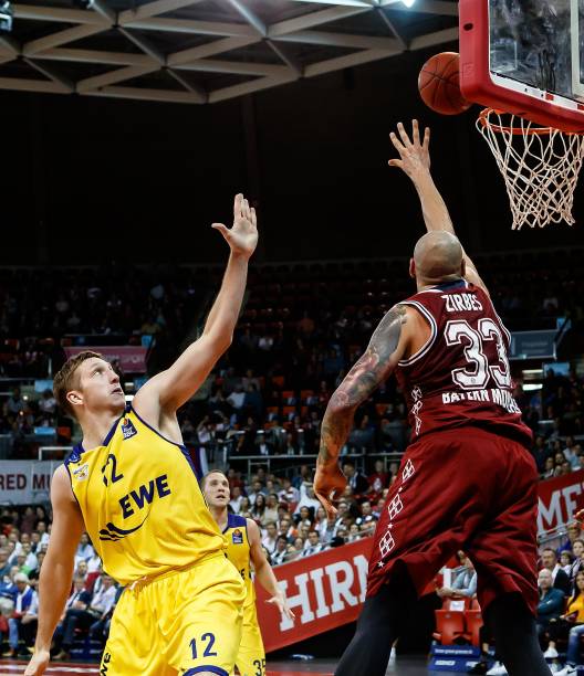 他左脚将球 他左脚将球