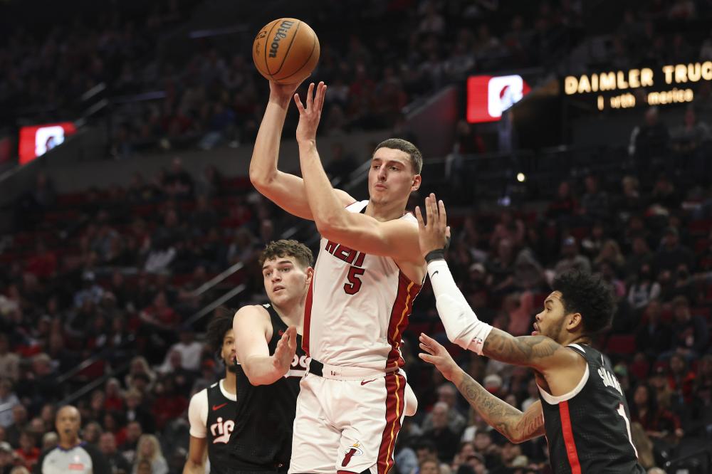 每个球员都 每个球员都