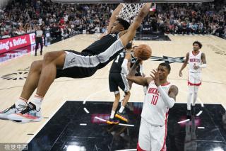 挥每位球员 挥每位球员