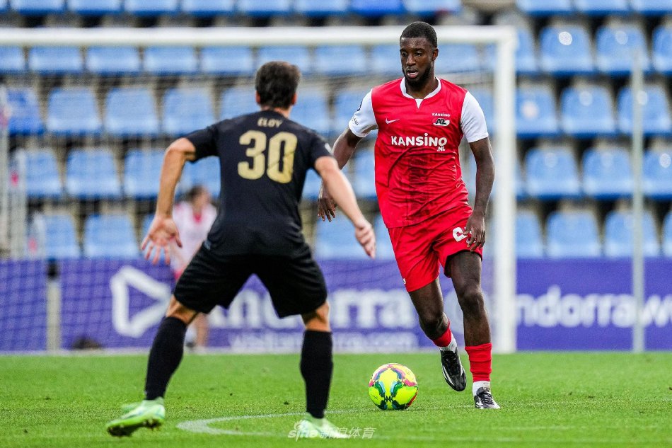 形成了一个 形成了一个